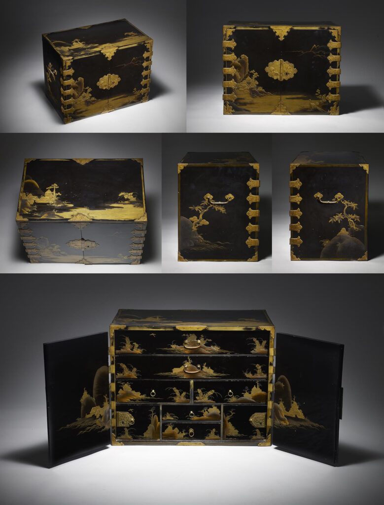 Fine Export Lacquer Cabinet