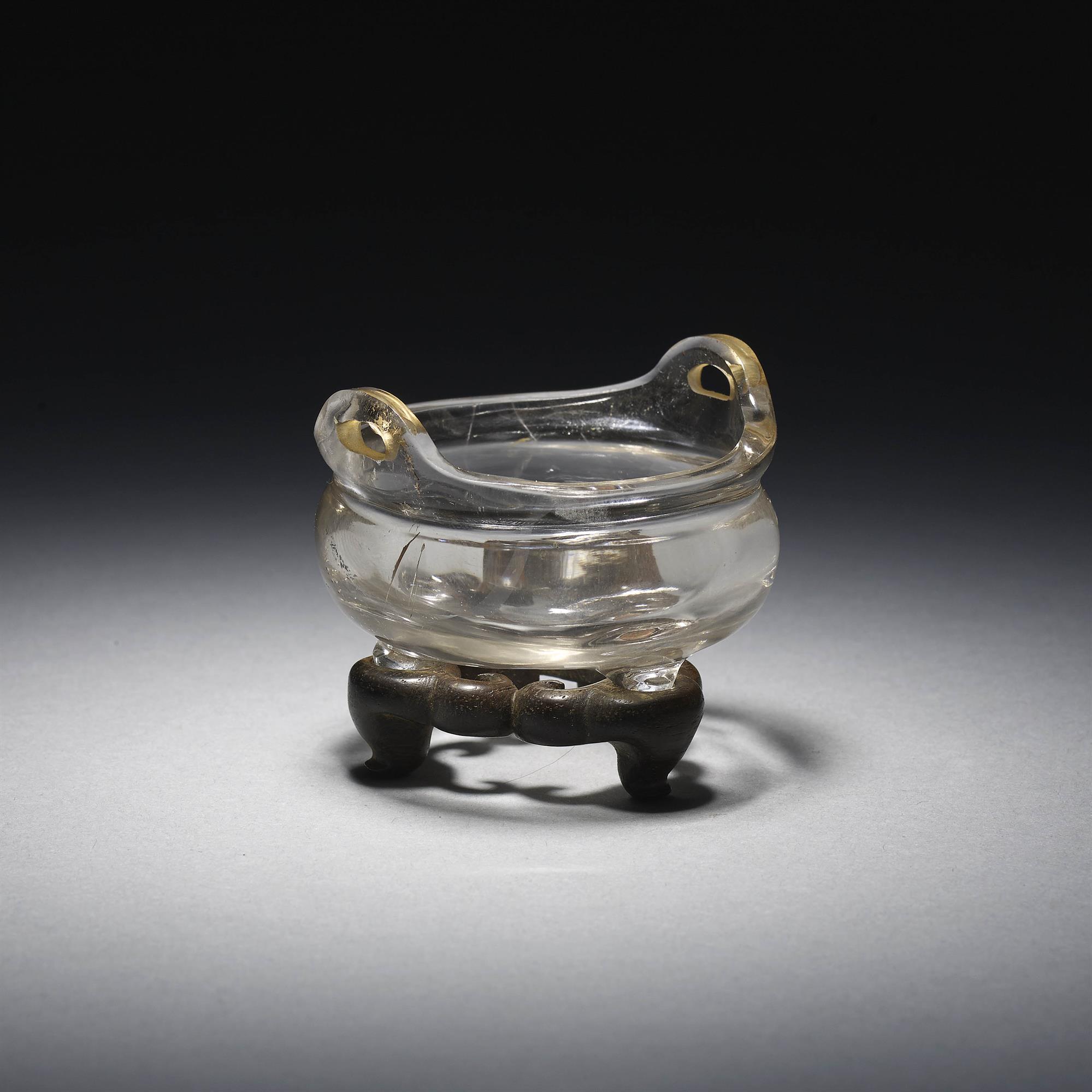 A miniature rock crystal censor