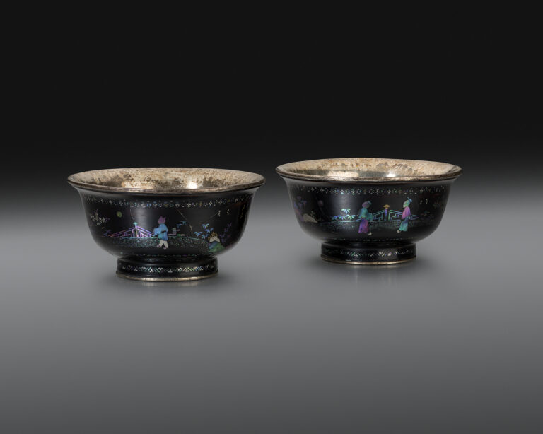 Pair of Lac Burgaute Bowls