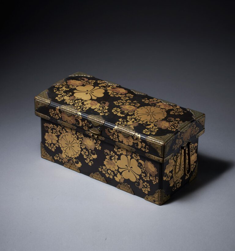 Kimono Chest