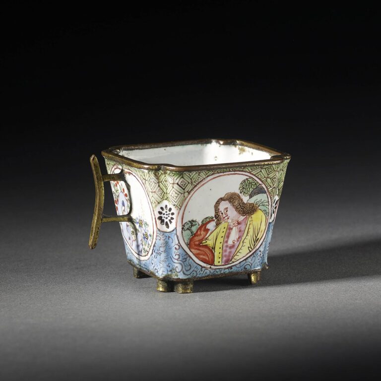 Square Cup