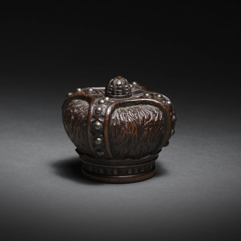 Crown Box
