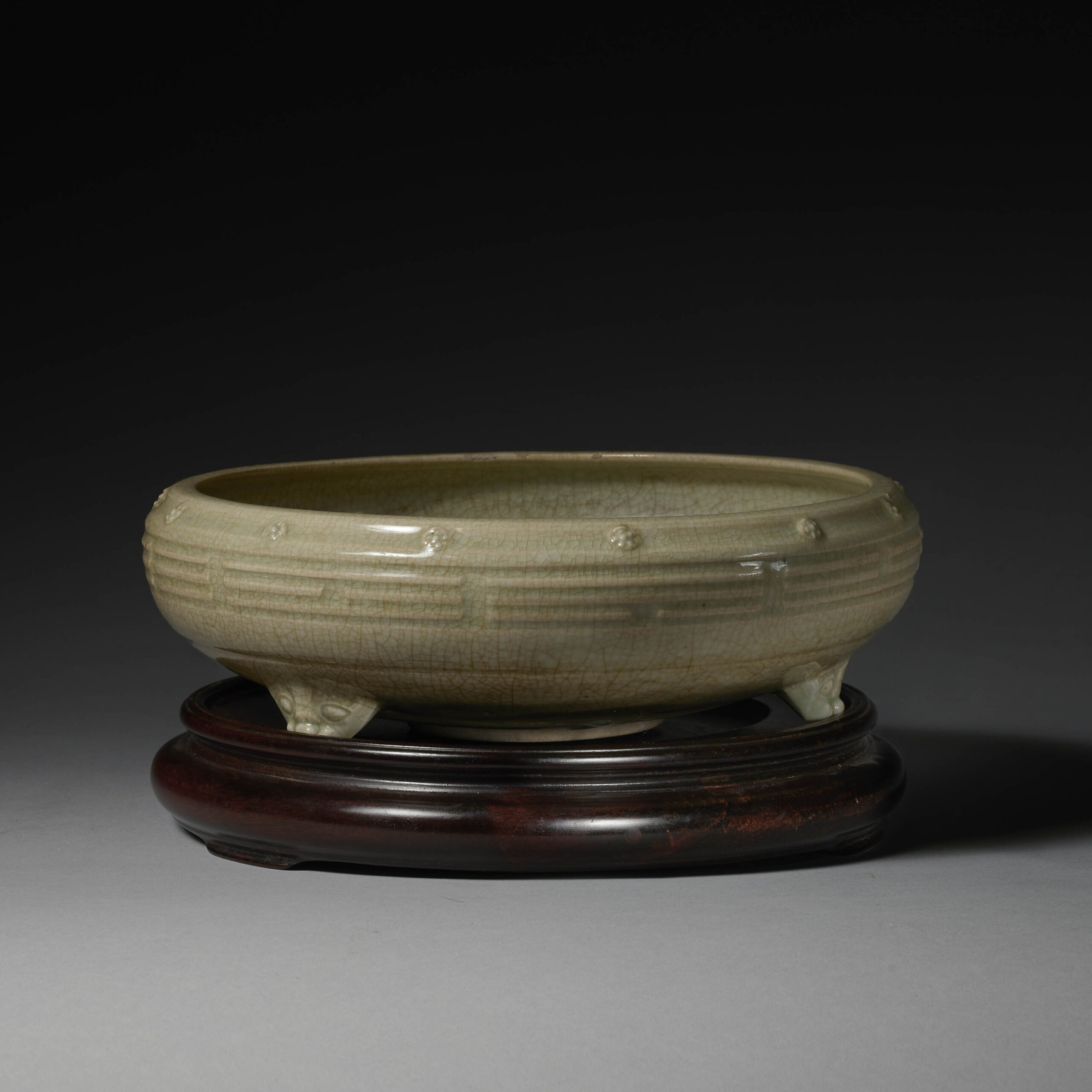 Celedon Dish and Stand