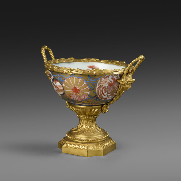 Mounted Bowl