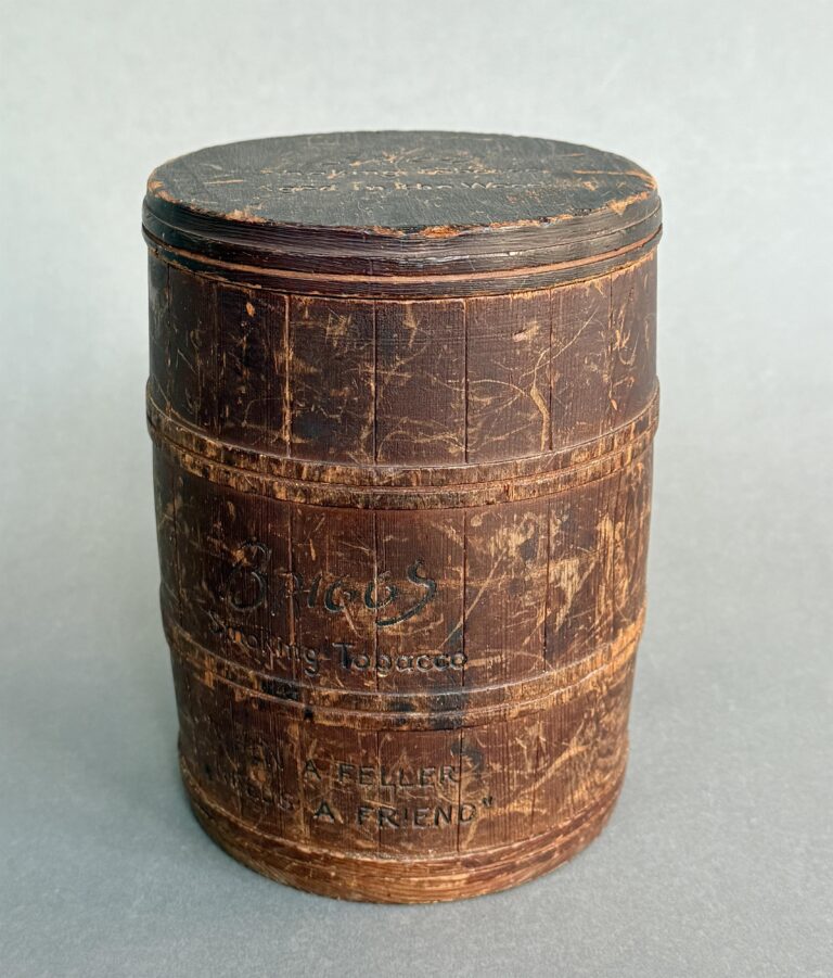 Pine Tobacco Box