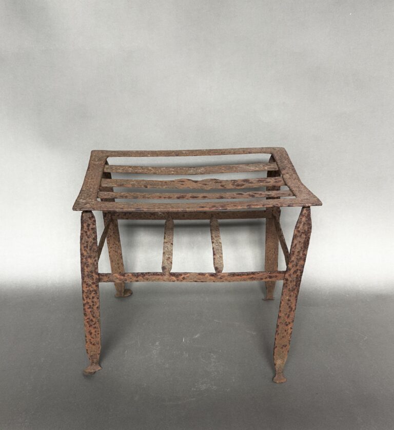 Trivet