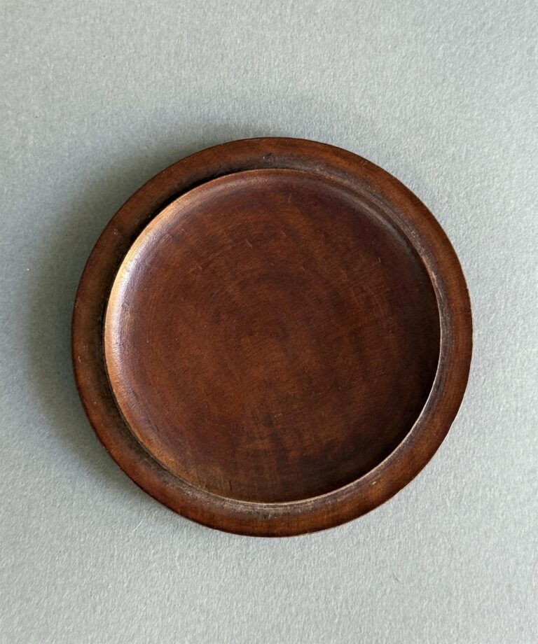 Carved Boxwood Lid