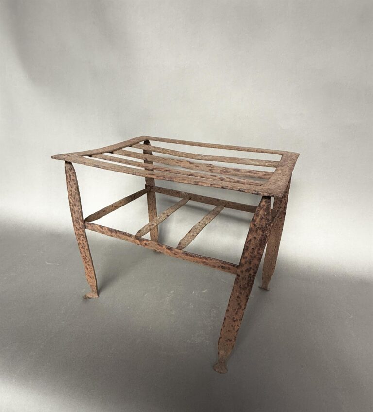 Trivet