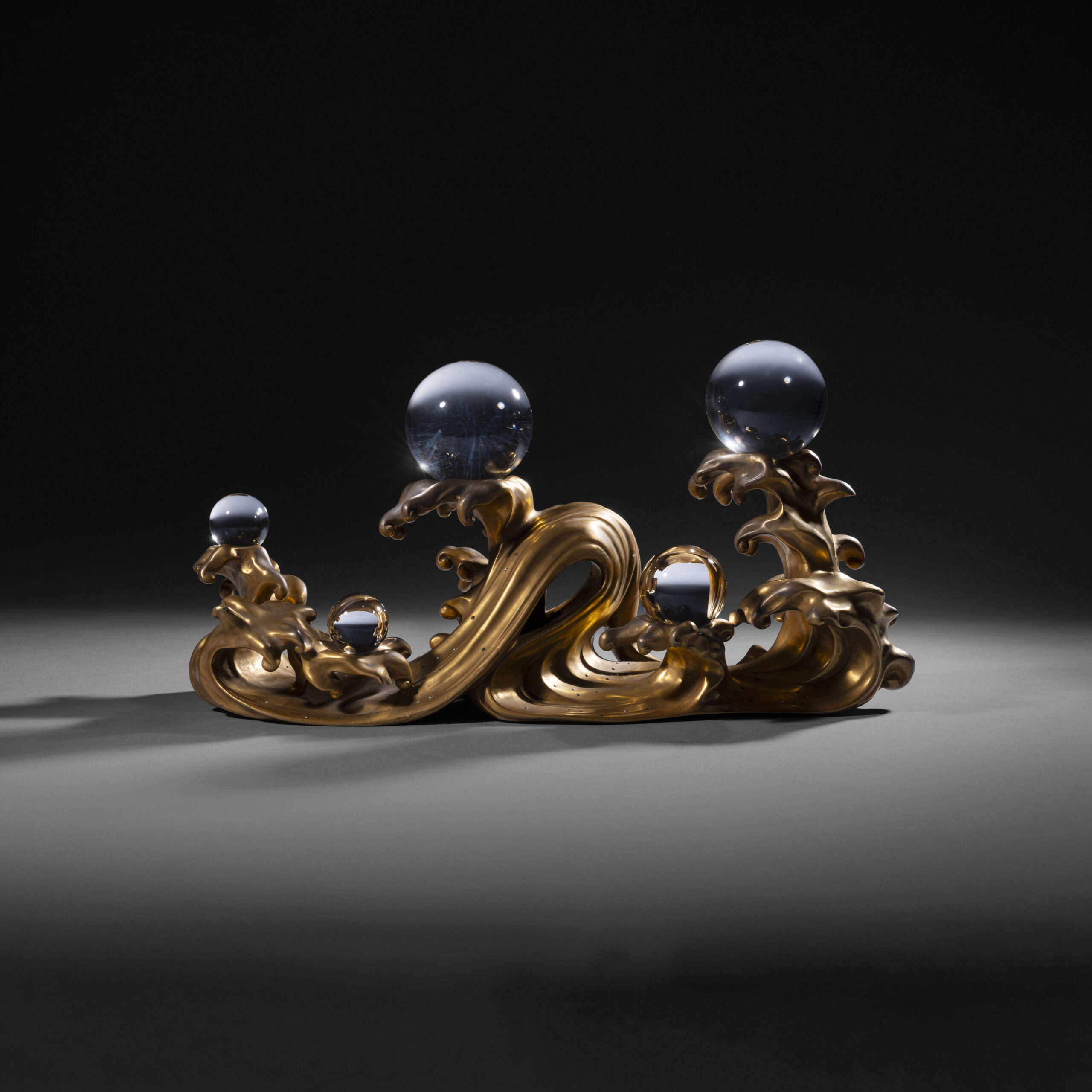 Gold Wave Okimono