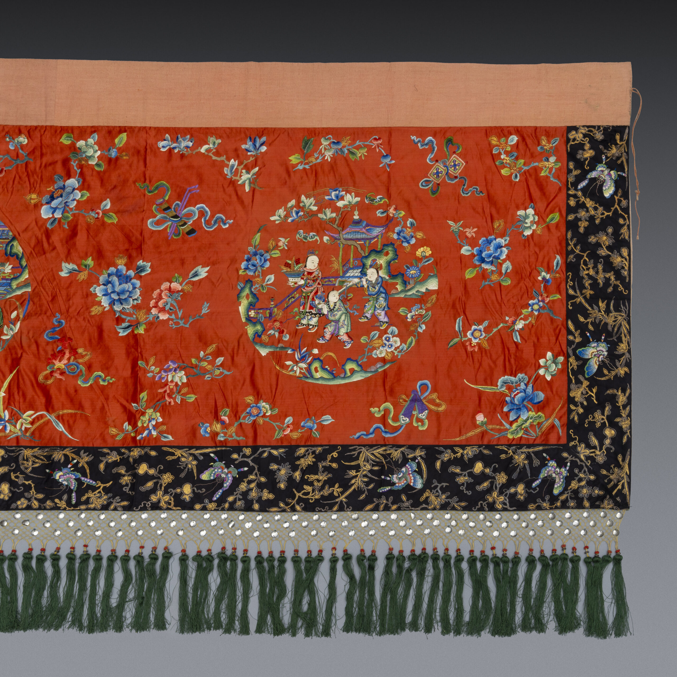 Monumental Banner