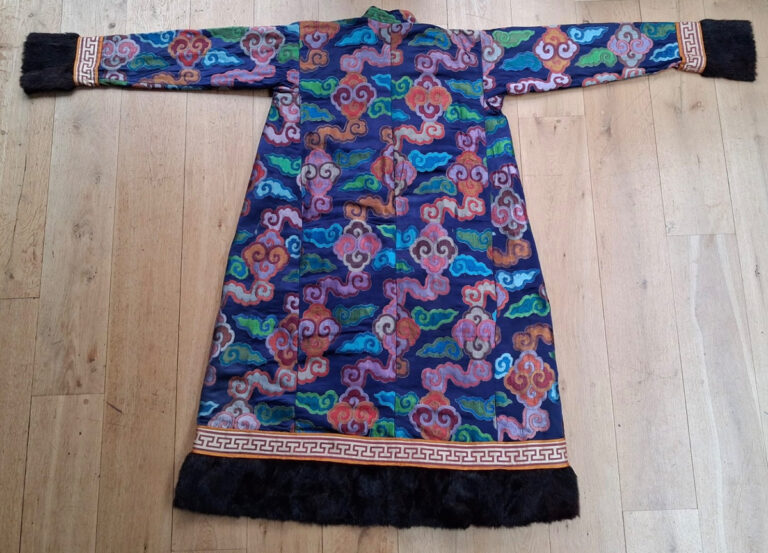 Chuba (Robe)