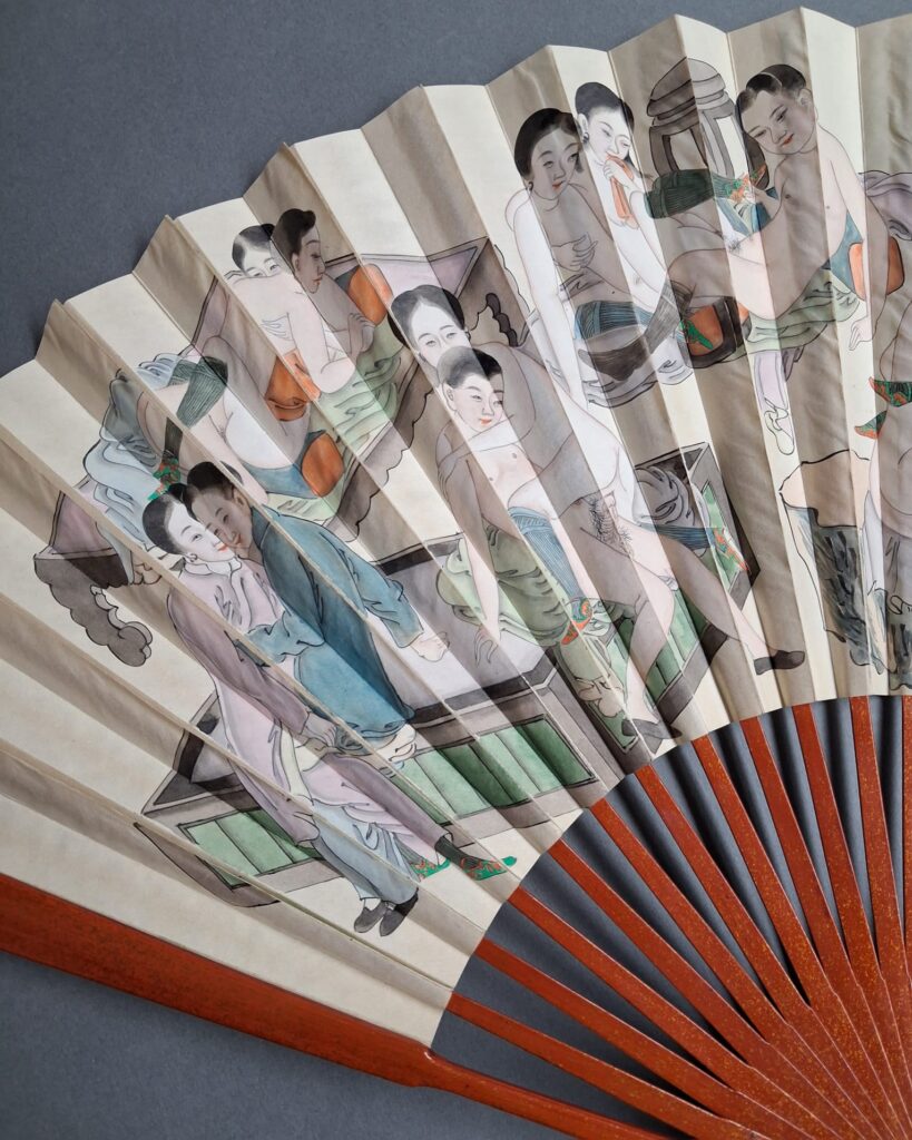 Lacquered bamboo and paper fan