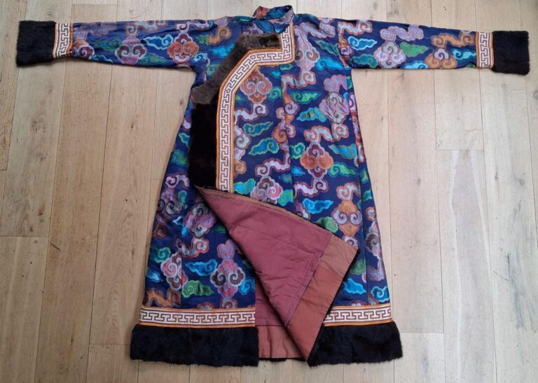 Chuba (Robe)