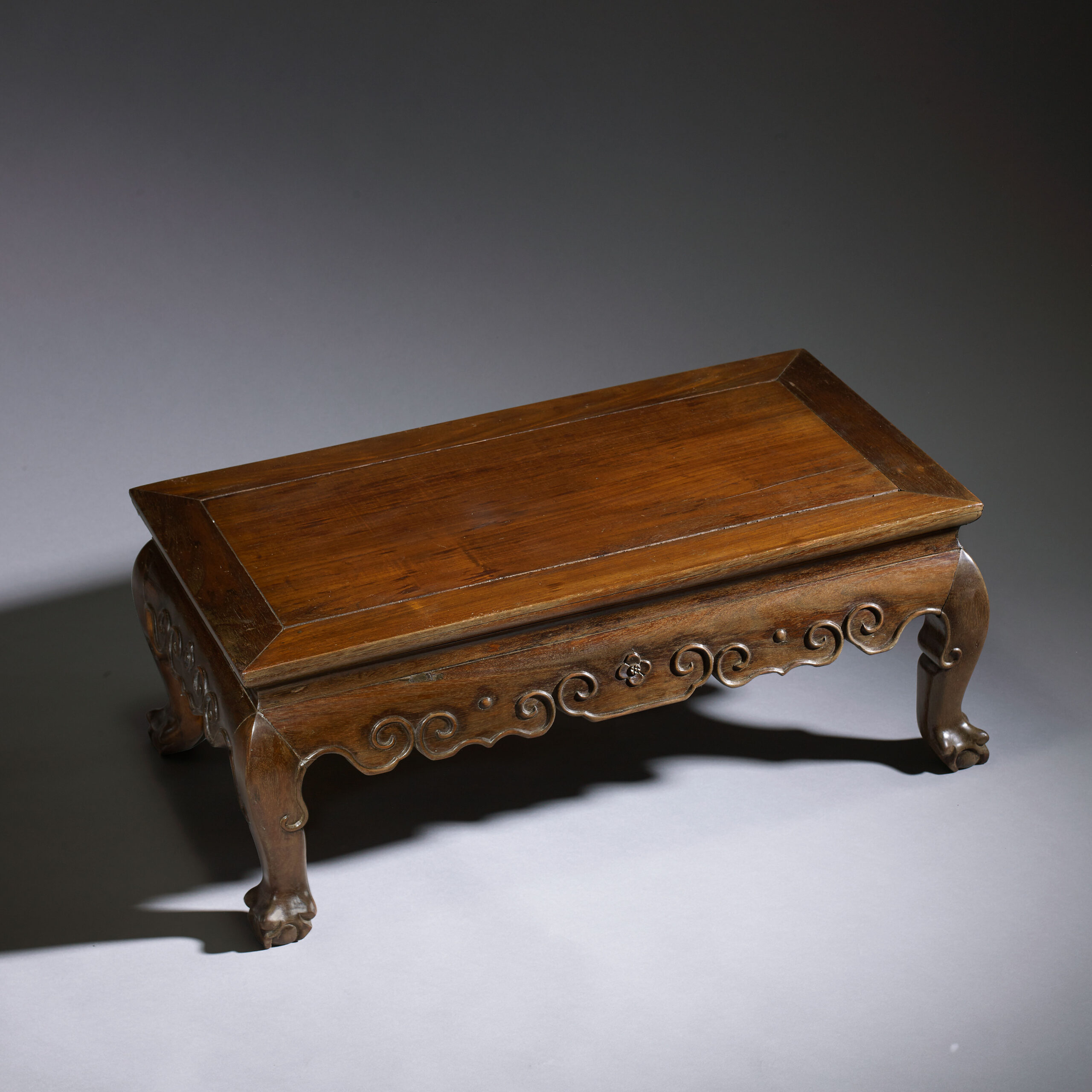 Kang Table