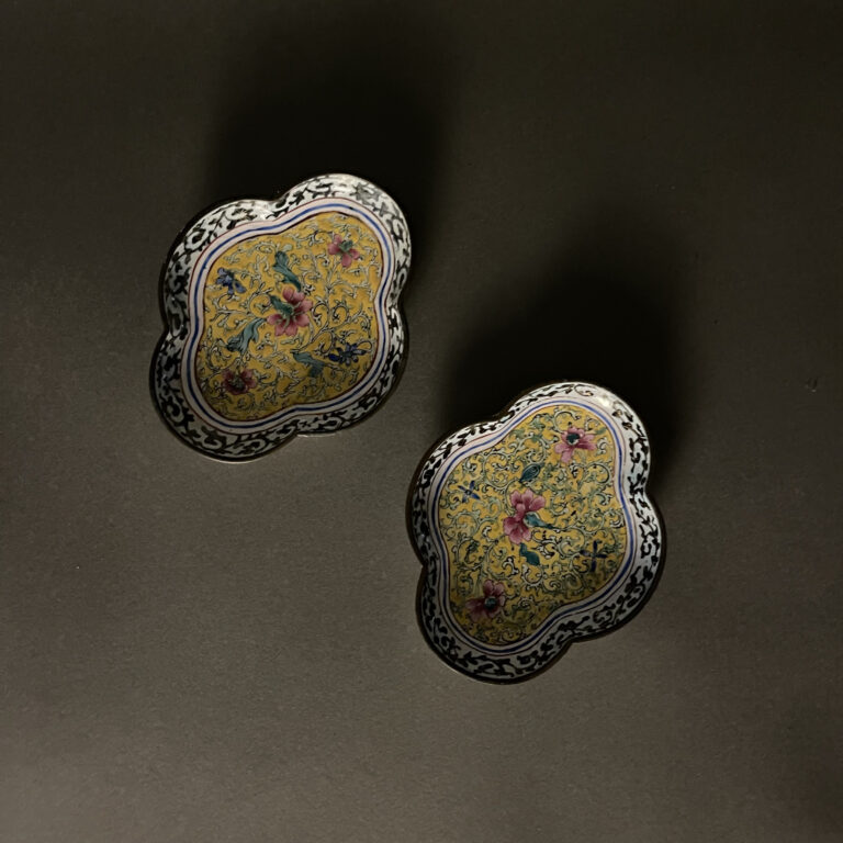Pair of Dishes