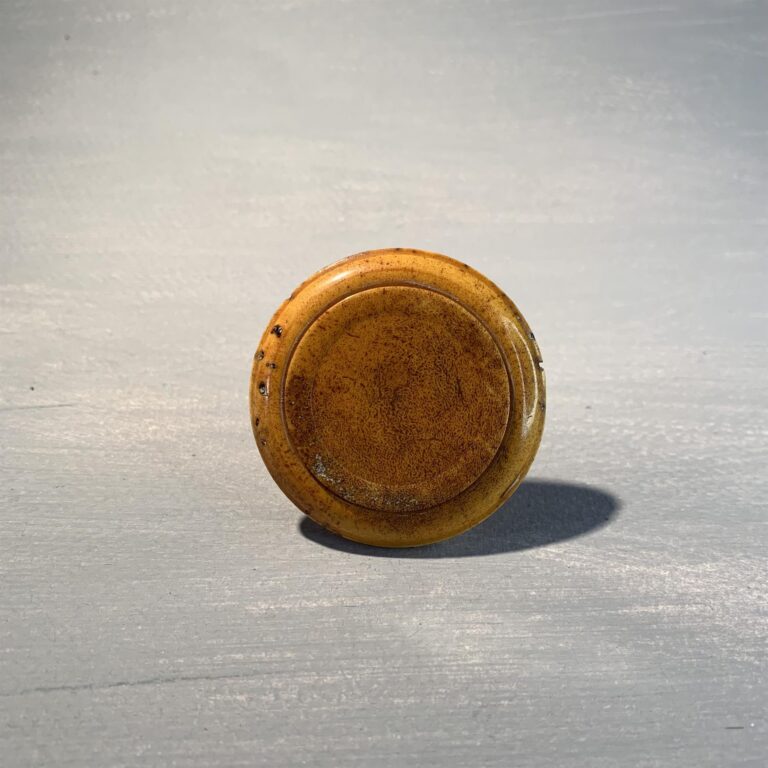 Staghorn Snuff Tray